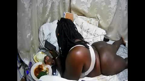 Snapshot of happysonia chatting on 5, 4, 2026 happysonia online show from 5, 4, 2026