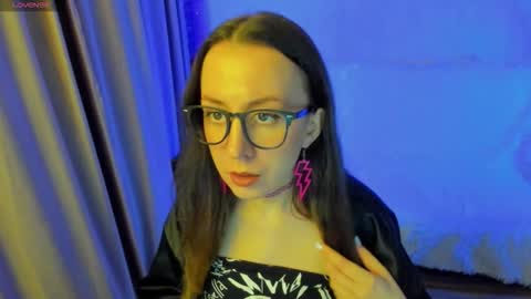 Snapshot of happystephanie chatting on 3, 11, 2025 Stephanie online show from 3, 11, 2025