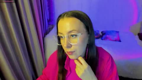 Snapshot of happystephanie chatting on 9, 11, 2025 Stephanie online show from 9, 11, 2025