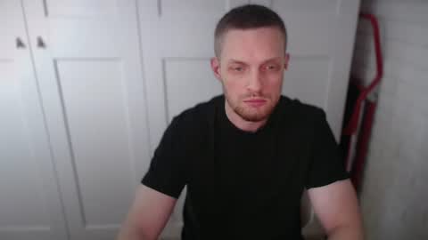 happyvelvetpaw online show from 18, 6, 2026