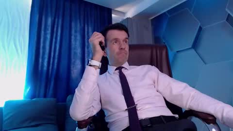 Steve online show from 17, 10, 2025