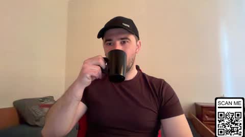 Snapshot of hard_to_obey chatting on 4, 4, 2026 Vadim online show from 4, 4, 2026