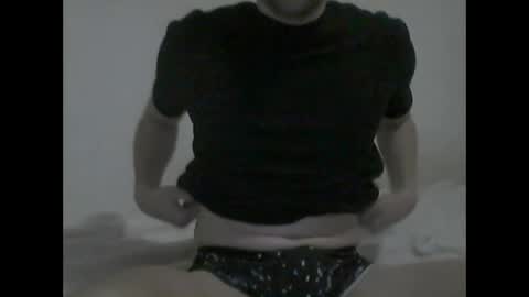 Snapshot of hardboylovemilfmoom chatting on 15, 1, 2026 hardboylovemilfmoom online show from 15, 1, 2026