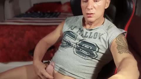 Snapshot of hardmattsteel chatting on 27, 9, 2025 MATTSTEEL - ITALIAN STALLION online show from 27, 9, 2025