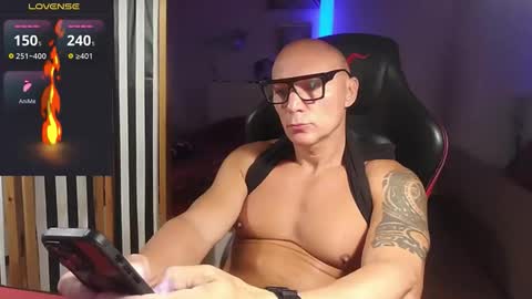 Snapshot of hardmattsteel chatting on 14, 10, 2025 MATTSTEEL - ITALIAN STALLION online show from 14, 10, 2025