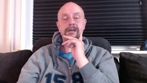MrLazy online show from 8, 12, 2024
