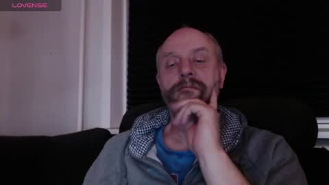 MrLazy online show from 1, 3, 2025