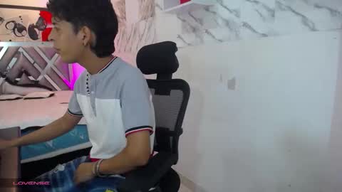 Snapshot of hardsexlove08 chatting on 28, 2, 2026 Andres Dean online show from 28, 2, 2026