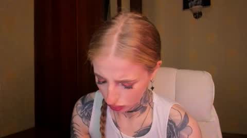 Snapshot of harley_kimm chatting on 17, 10, 2025 Julia online show from 17, 10, 2025