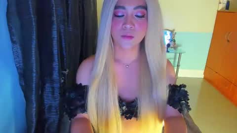 Snapshot of harley_queen69x chatting on 25, 2, 2025 BABY KIMMY online show from 25, 2, 2025