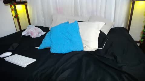 harley_quinns1 online show from 6, 3, 2025