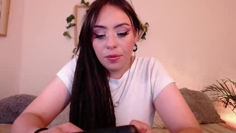 Harmony    Please help me to reach 100 thumbs up online show from 2, 3, 2025