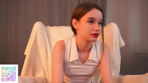 Snapshot of harrieteasley chatting on 26, 2, 2025 Call Me Tate its my fourth day here i hope we can to be friends and not only online show from 26, 2, 2025