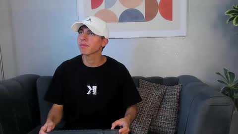   H  K   online show from 26, 9, 2025