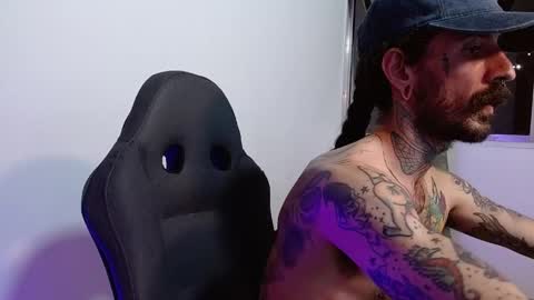 Snapshot of harry_reems_ chatting on 9, 4, 2026 OMAR online show from 9, 4, 2026