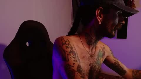 Snapshot of harry_reems_ chatting on 9, 4, 2026 OMAR online show from 9, 4, 2026