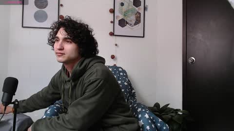 Snapshot of harry_sky chatting on 23, 1, 2025 Harry Sky online show from 23, 1, 2025