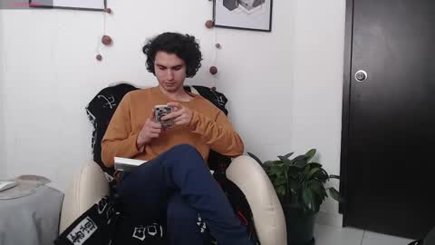 Snapshot of harry_sky chatting on 2, 3, 2025 Harry Sky online show from 2, 3, 2025