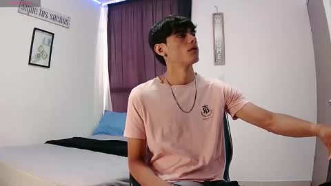 Snapshot of harrythomson1 chatting on 1, 10, 2025 harry thomson online show from 1, 10, 2025