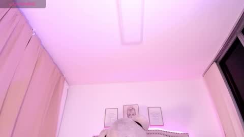 Snapshot of haru__kii chatting on 12, 11, 2025 haru online show from 12, 11, 2025