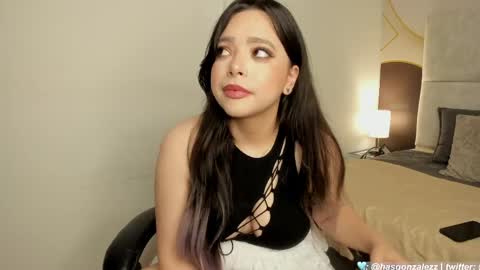 Snapshot of has_gonzalezz chatting on 21, 4, 2026 has_gonzalezz online show from 21, 4, 2026