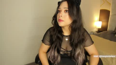 Snapshot of has_gonzalezz chatting on 24, 4, 2026 has_gonzalezz online show from 24, 4, 2026