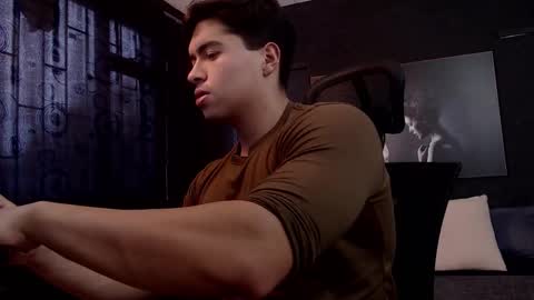 hat_guy01 online show from 11, 2, 2026