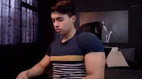 hat_guy01 online show from 31, 3, 2026