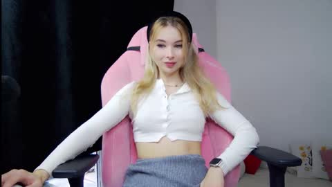 Anna online show from 5, 10, 2025