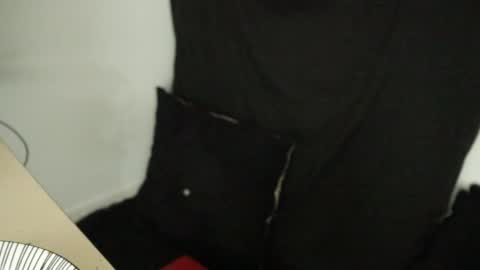 Snapshot of hatsumotokyoto chatting on 5, 2, 2025 More content 2 online show from 5, 2, 2025