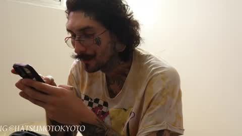 Snapshot of hatsumotokyoto chatting on 8, 3, 2025 More content 2 online show from 8, 3, 2025