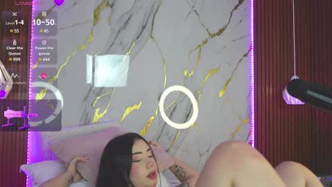 Snapshot of hay1_ chatting on 7, 12, 2024 haylie See you tonight at 8pm Colombia time online show from 7, 12, 2024