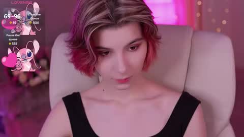 Snapshot of haylaamber chatting on 28, 2, 2025 haylaamber online show from 28, 2, 2025