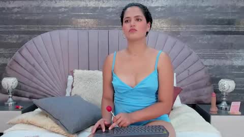 Hayli  online show from 9, 5, 2026