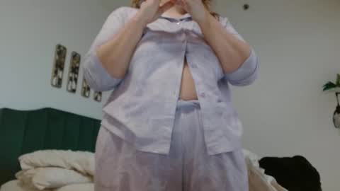Snapshot of hazel_skye chatting on 24, 2, 2025 Hazel online show from 24, 2, 2025