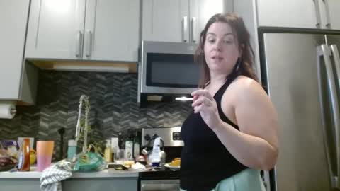 Hazel online show from 28, 2, 2025