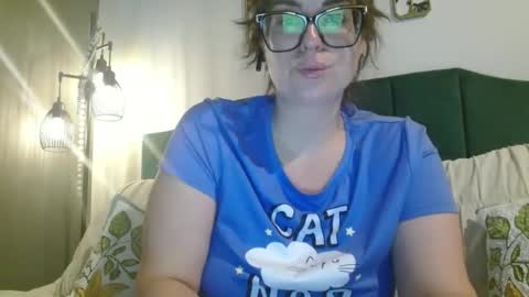 Snapshot of hazel_skye chatting on 1, 4, 2026 Hazel online show from 1, 4, 2026