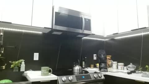 Snapshot of hazel_skye chatting on 7, 4, 2026 Hazel online show from 7, 4, 2026