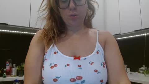 Snapshot of hazel_skye chatting on 31, 7, 2026 Hazel online show from 31, 7, 2026
