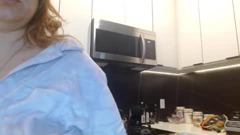 Snapshot of hazel_skye chatting on 2, 8, 2026 Hazel online show from 2, 8, 2026