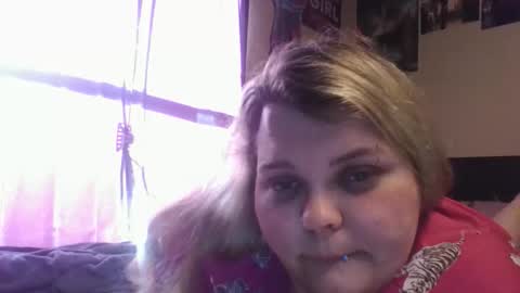 Snapshot of hazeleyez97 chatting on 22, 10, 2025 Hazeleyez97 online show from 22, 10, 2025