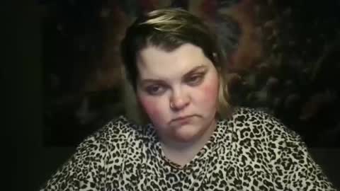 Snapshot of hazeleyez97 chatting on 8, 11, 2025 Hazeleyez97 online show from 8, 11, 2025