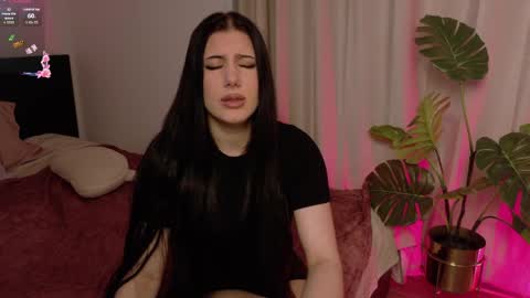 hazelhayess online show from 28, 5, 2026