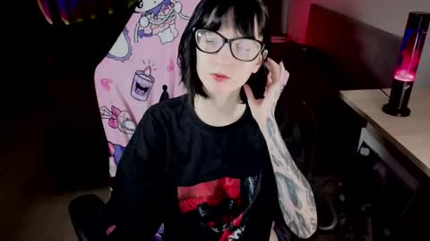 Snapshot of hazeltompson chatting on 5, 3, 2026 hazeltompson online show from 5, 3, 2026