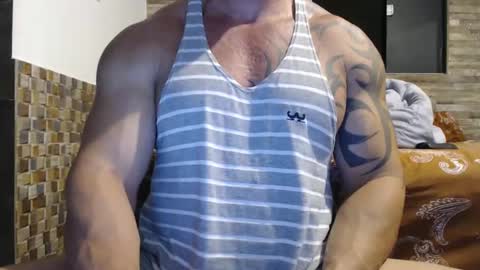 Snapshot of healedcarioca chatting on 1, 1, 2025 Brazilian bigdick online show from 1, 1, 2025