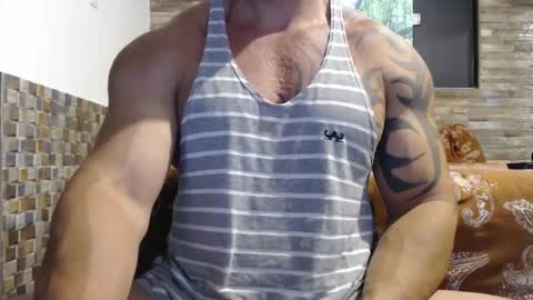 Snapshot of healedcarioca chatting on 12, 1, 2025 Brazilian bigdick online show from 12, 1, 2025