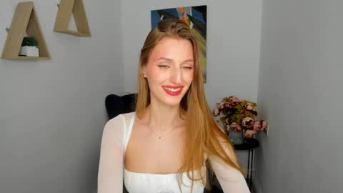 heartedlove_1 online show from 8, 5, 2026