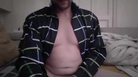 Snapshot of heaten_geread chatting on 23, 3, 2026 Iejten online show from 23, 3, 2026