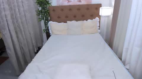 Snapshot of heaven_amethyst chatting on 15, 10, 2025 Goddess Heaven online show from 15, 10, 2025