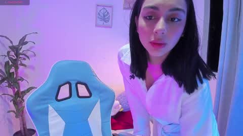 Snapshot of hebe_carter chatting on 30, 12, 2024 Amandabelk online show from 30, 12, 2024